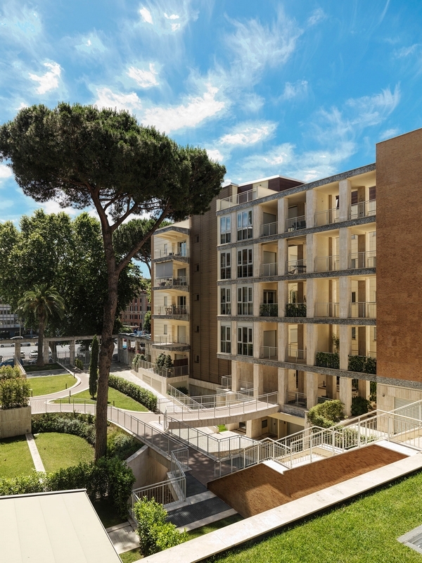 Domus Aventino: un elegante intervento di recupero architettonico nel centro storico della capitale