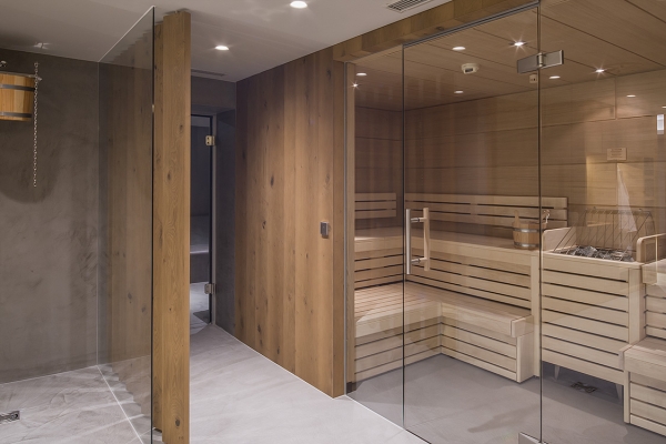 Design moderno e stile tirolese:  cosi si riqualifica l’ospitalita’ di un wellness hotel montano